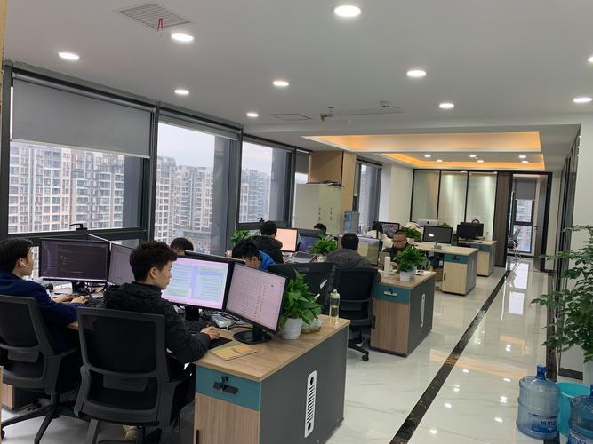 成都自由宝科技 以科技之力，赋能自由生活